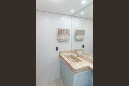 Apartamento à venda com 48m², 2 quartos e 1 vaga Apartamento à venda com 48m², 2 quartos e 1 vagaBanheiro