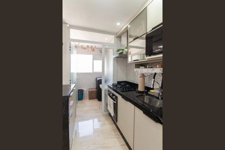 Apartamento à venda com 48m², 2 quartos e 1 vaga Apartamento à venda com 48m², 2 quartos e 1 vagaCozinha e Área de Serviço