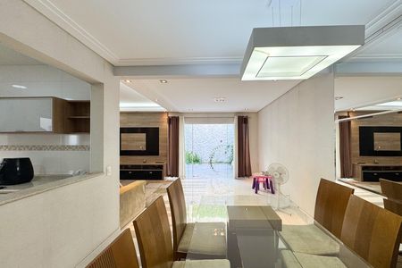 Sala de Jantar de casa de condomínio à venda com 3 quartos, 232m² em Dos Casa, São Bernardo do Campo