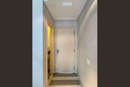 Casa de condomínio à venda com 232m², 3 quartos e 4 vagasEntrada 