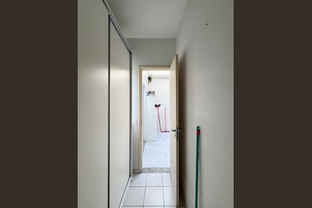 Casa de condomínio à venda com 232m², 3 quartos e 4 vagasÁrea de Serviço