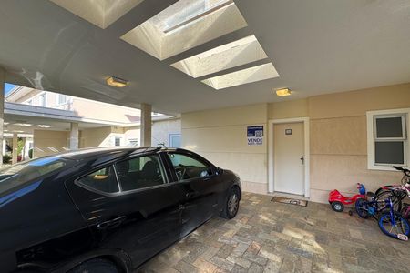 Casa de condomínio à venda com 232m², 3 quartos e 4 vagasGaragem