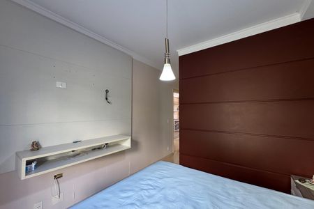 Casa de condomínio à venda com 232m², 3 quartos e 4 vagasSuíte 2