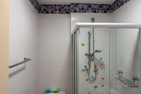Casa de condomínio à venda com 232m², 3 quartos e 4 vagasBanheiro - Suíte 1