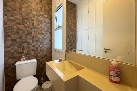 Casa de condomínio à venda com 232m², 3 quartos e 4 vagasLavabo 