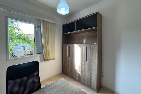 Casa de condomínio à venda com 232m², 3 quartos e 4 vagasEscritório