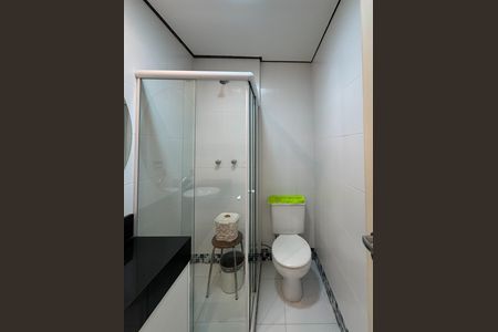 Casa de condomínio à venda com 232m², 3 quartos e 4 vagasBanheiro Social