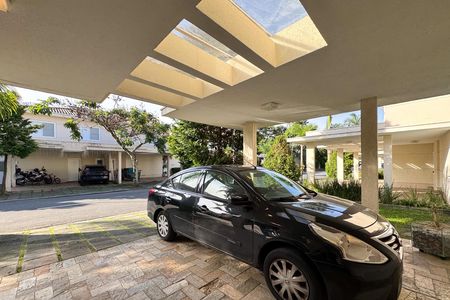 Casa de condomínio à venda com 232m², 3 quartos e 4 vagasGaragem