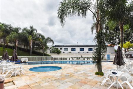 Casa de condomínio à venda com 232m², 3 quartos e 4 vagasÁrea comum - Piscina