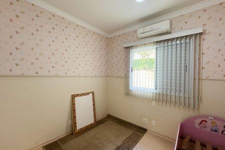 Casa de condomínio à venda com 232m², 3 quartos e 4 vagasSuíte 1