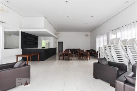 Casa de condomínio à venda com 232m², 3 quartos e 4 vagasÁrea comum - Salão de festas