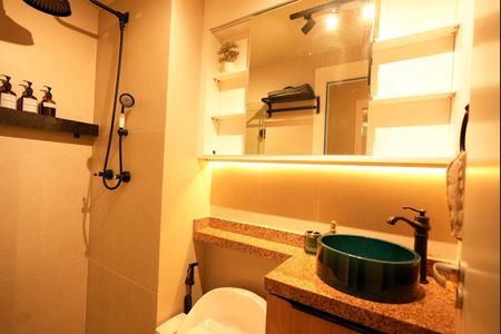 Apartamento à venda com 43m², 2 quartos e sem vaga Apartamento à venda com 43m², 2 quartos e sem vagaBanheiro