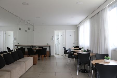 Apartamento para alugar com 34m², 2 quartos e sem vagaÁrea comum - Salão de festas