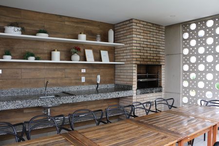 Apartamento para alugar com 34m², 2 quartos e sem vagaÁrea comum - Churrasqueira