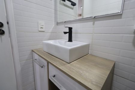 Apartamento para alugar com 34m², 2 quartos e sem vagaBanheiro