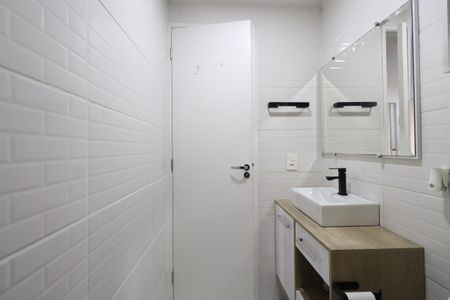 Apartamento para alugar com 34m², 2 quartos e sem vagaBanheiro