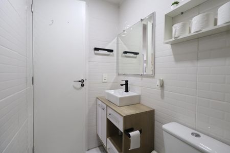 Apartamento para alugar com 34m², 2 quartos e sem vagaBanheiro