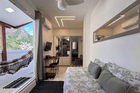 Sala/quarto de kitnet/studio para alugar com 1 quarto, 35m² em Copacabana, Rio de Janeiro