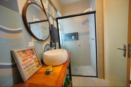 Banheiro de apartamento para alugar com 2 quartos, 65m² em Abraão, Florianópolis