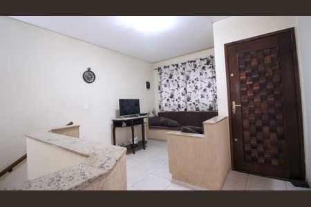 Sala de casa à venda com 5 quartos, 240m² em Vila Ema, São Paulo