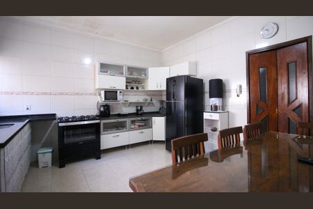 Cozinha de casa à venda com 5 quartos, 240m² em Vila Ema, São Paulo