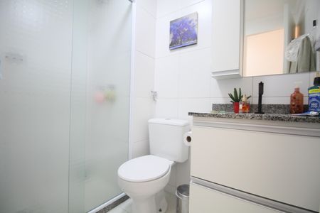 Apartamento à venda com 54m², 2 quartos e 1 vagaBanheiro Quarto 2