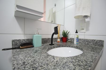 Apartamento à venda com 54m², 2 quartos e 1 vagaBanheiro Social