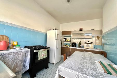 Casa à venda com 120m², 3 quartos e 2 vagas Casa à venda com 120m², 3 quartos e 2 vagasCozinha