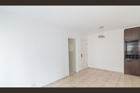 Apartamento à venda com 81m², 2 quartos e 1 vaga Apartamento à venda com 81m², 2 quartos e 1 vagaSala