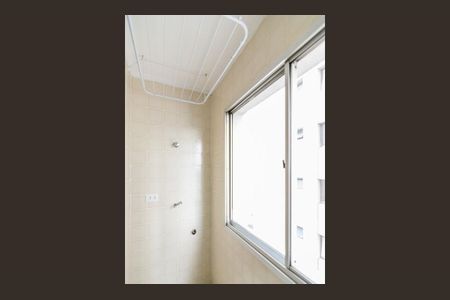 Apartamento à venda com 81m², 2 quartos e 1 vaga Apartamento à venda com 81m², 2 quartos e 1 vagaÁrea de serviço