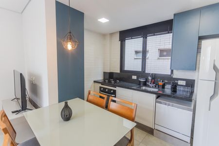 Apartamento para alugar com 53m², 2 quartos e 2 vagas Apartamento para alugar com 53m², 2 quartos e 2 vagasCozinha/Área de Serviço