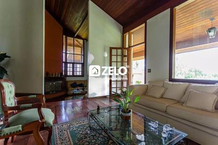 Casa de condomínio à venda com 551m², 6 quartos e 4 vagasFoto 02