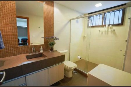 Apartamento para alugar com 4 quartos, 250m² em Lourdes, Belo Horizonte