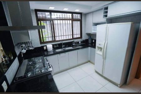 Cozinha de apartamento para alugar com 4 quartos, 250m² em Lourdes, Belo Horizonte
