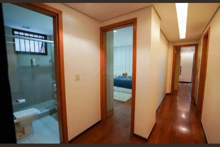 Apartamento para alugar com 4 quartos, 250m² em Lourdes, Belo Horizonte