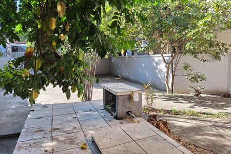 Casa para alugar com 90m², 3 quartos e 4 vagasQuintal