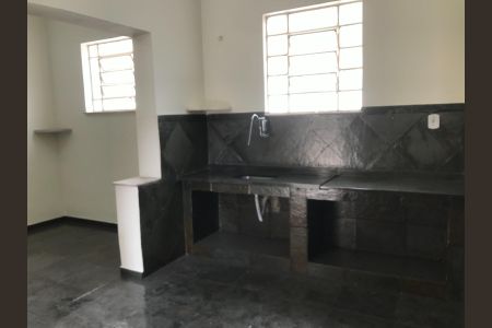Casa para alugar com 90m², 3 quartos e 4 vagas Casa para alugar com 90m², 3 quartos e 4 vagasCozinha