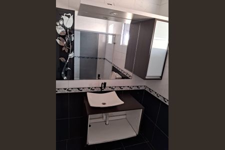Casa para alugar com 90m², 3 quartos e 4 vagas Casa para alugar com 90m², 3 quartos e 4 vagasBanheiro 1