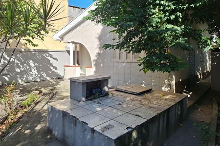 Casa para alugar com 90m², 3 quartos e 4 vagasQuintal
