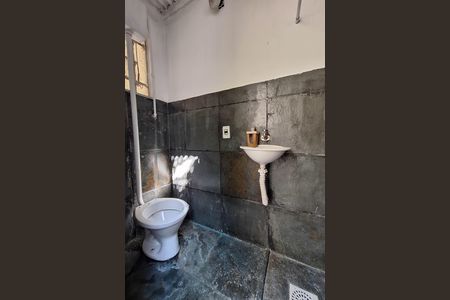 Casa para alugar com 90m², 3 quartos e 4 vagasBanheiro de serviço