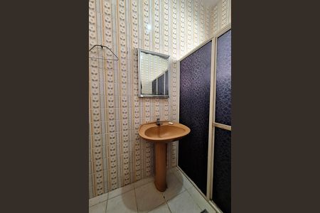 Casa para alugar com 90m², 3 quartos e 4 vagasBanheiro social