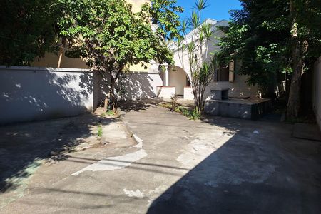 Casa para alugar com 90m², 3 quartos e 4 vagasQuintal