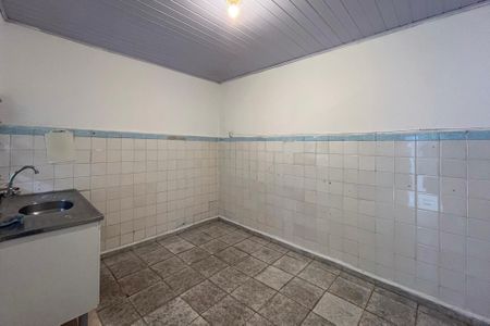 Cozinha de casa de condomínio para alugar com 1 quarto, 45m² em São João Climaco, São Paulo