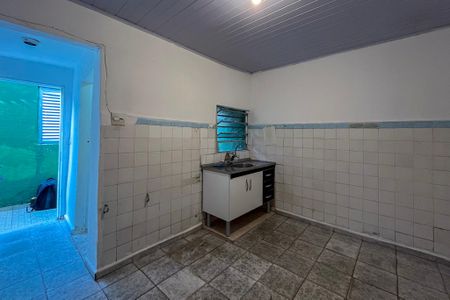 Cozinha de casa de condomínio para alugar com 1 quarto, 45m² em São João Climaco, São Paulo