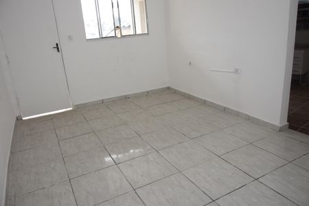 Sala de casa para alugar com 2 quartos, 45m² em Jardim Florida, Embu das Artes