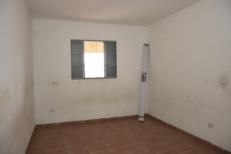 Quarto de casa para alugar com 1 quarto, 35m² em Jardim Florida, Embu das Artes