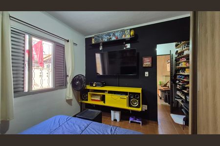 Casa à venda com 250m², 3 quartos e 1 vagaQuarto - Fundos