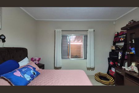 Quarto de casa à venda com 3 quartos, 250m² em Jardim Ocara, Santo André