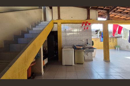 Casa à venda com 250m², 3 quartos e 1 vagaArea de serviço