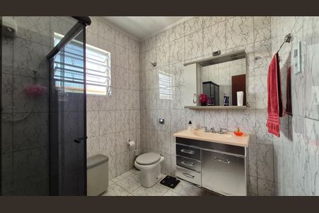 Casa à venda com 250m², 3 quartos e 1 vagaBanheiro 
